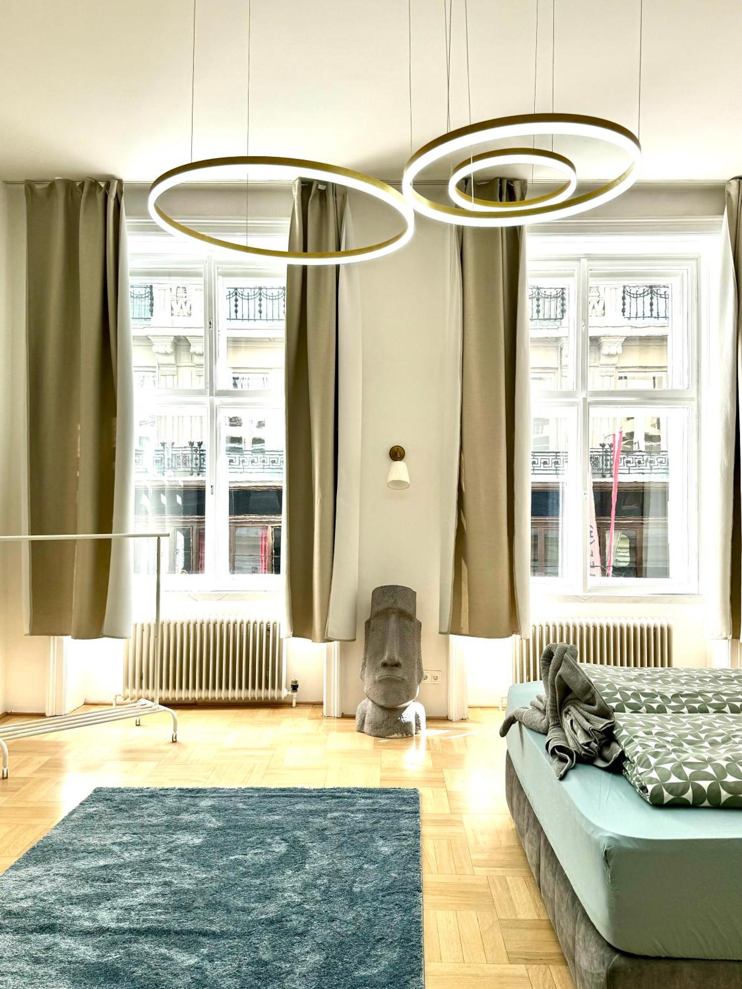 Opera Vienna Apartment 145 M2 Экстерьер фото