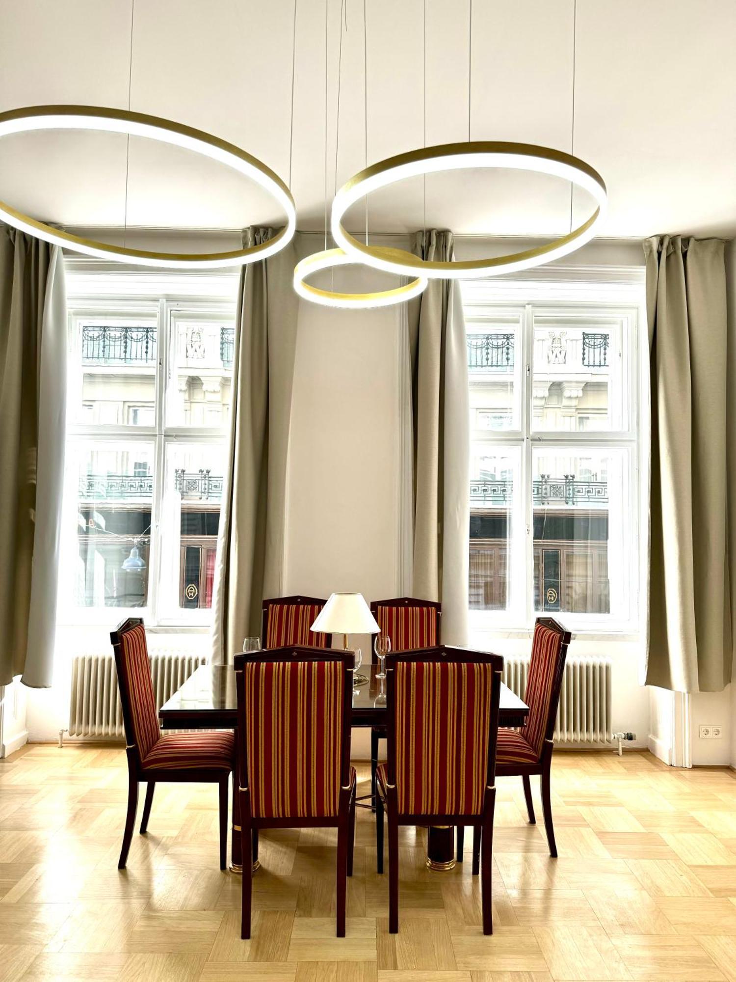 Opera Vienna Apartment 145 M2 Экстерьер фото